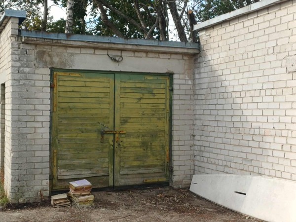 garage4.jpg
