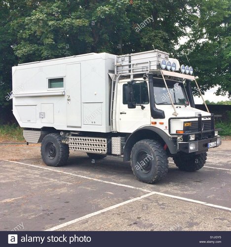 mercedes-unimog-all-terrain-expedition-camper-van-S1JGY5.jpg